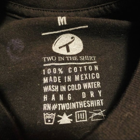 Two in the Shirt - Graphic T-Shirt - Black - Picture 5 of 6